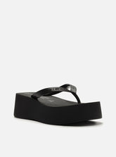 SANDÁLIA PRETA FLATFORM TIRAS RIO Z 19037 0042 0002 BRIZZA